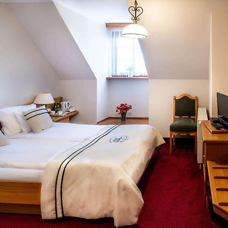 Hotel Pod Cizemka サンドミエシュ エクステリア 写真